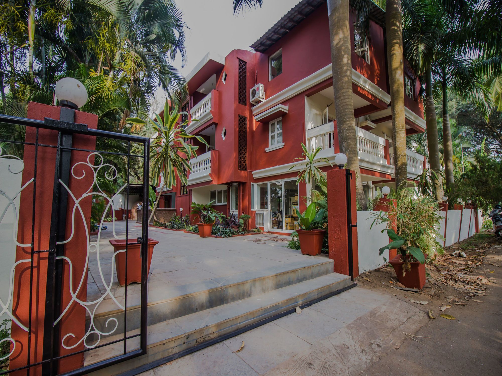 Oyo Flagship 13853 Shruti Resort Calangute Exteriör bild